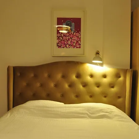 Cotroceni Apartment *